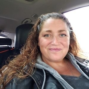 Meet your Posher, Arielle